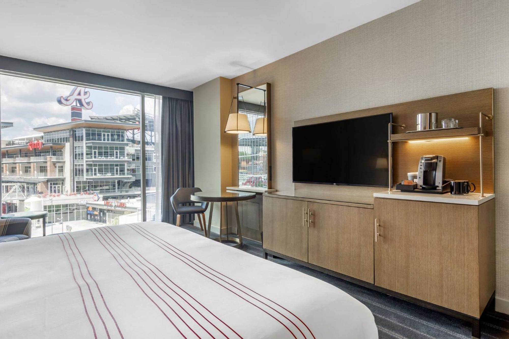 Deluxe King Room