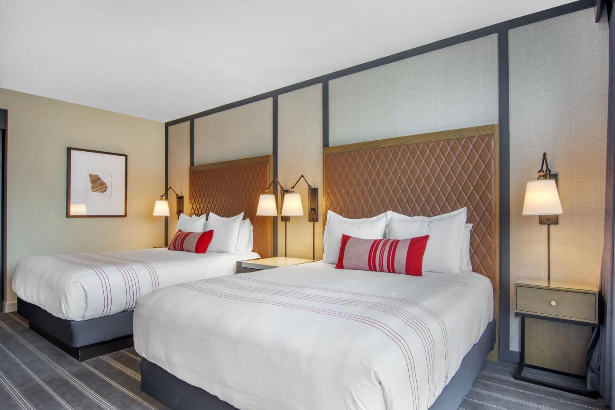 Deluxe Queen Room