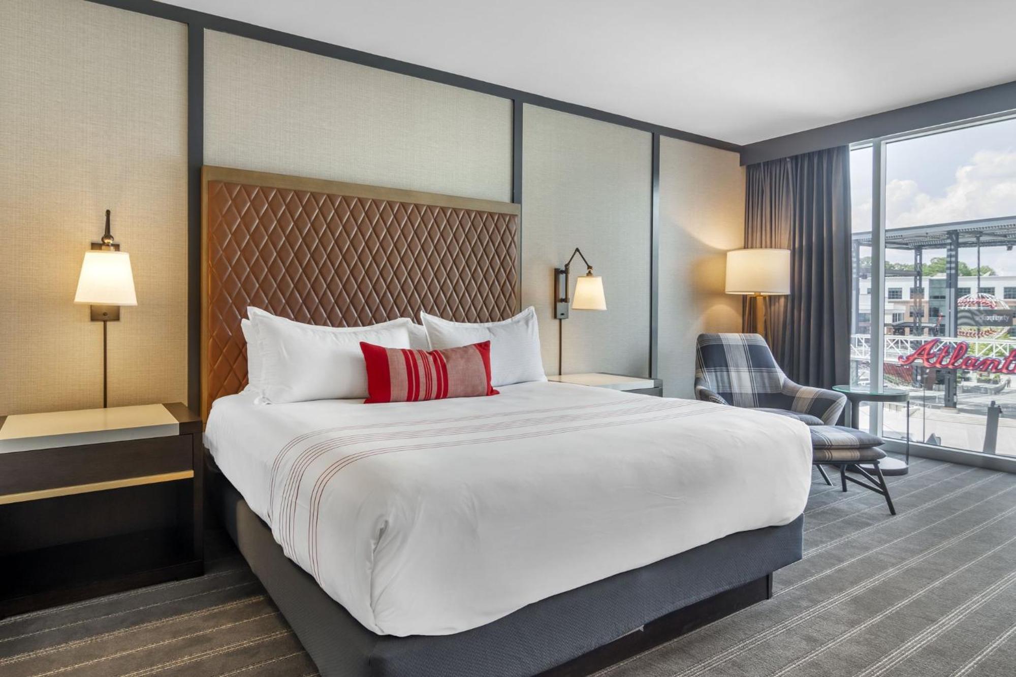Deluxe King Room