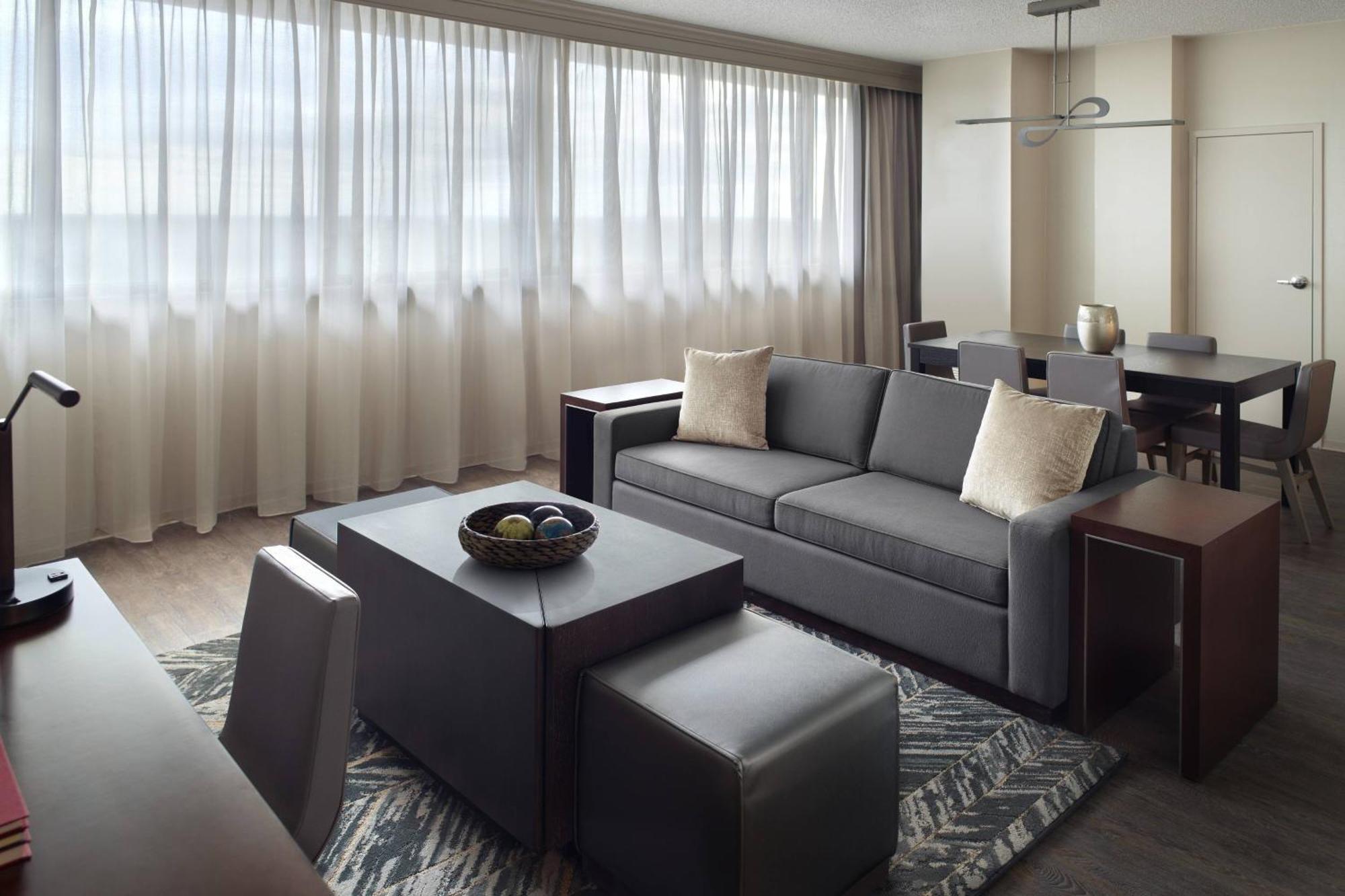 Deluxe King Suite 1 Bedroom Executive Suite 1 King