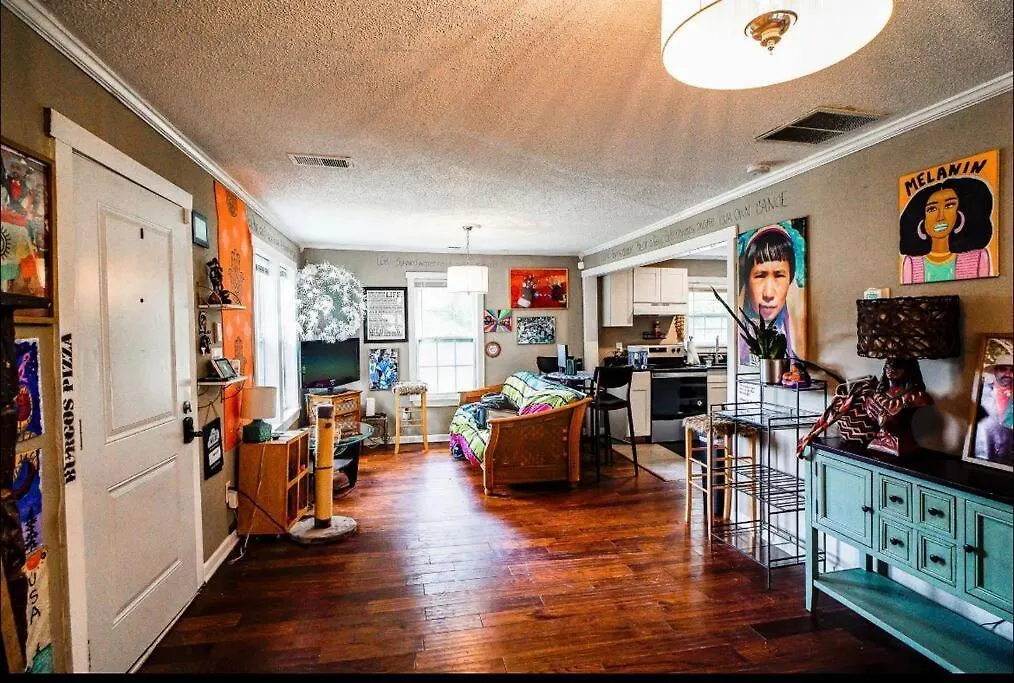 Opuluxe Peace, Love & Soul Sanctuary Sleeps 6-1