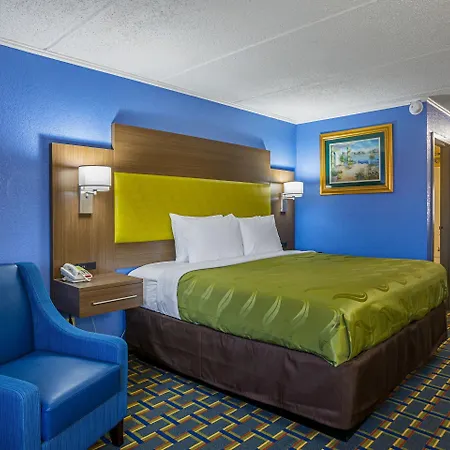 Quality Inn & Suites Near Six Flags East-3